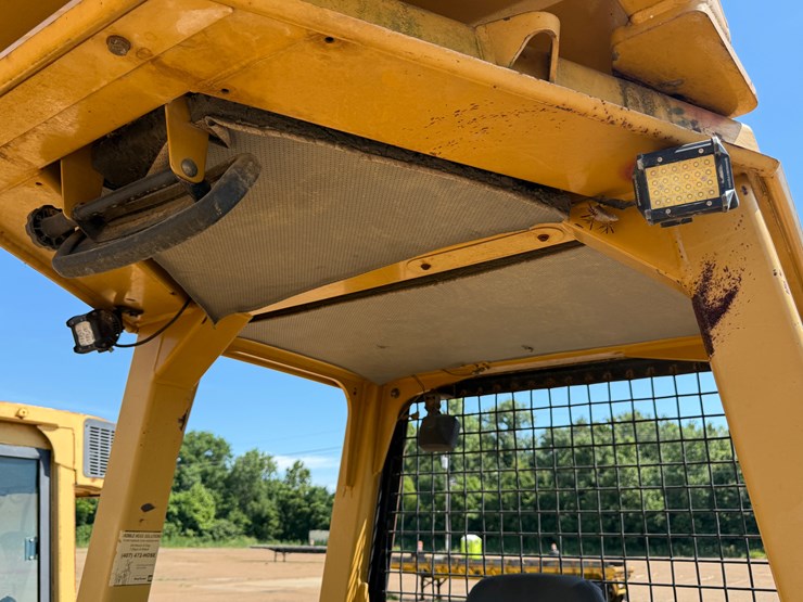 caterpillar-d3g-lgp-image-26