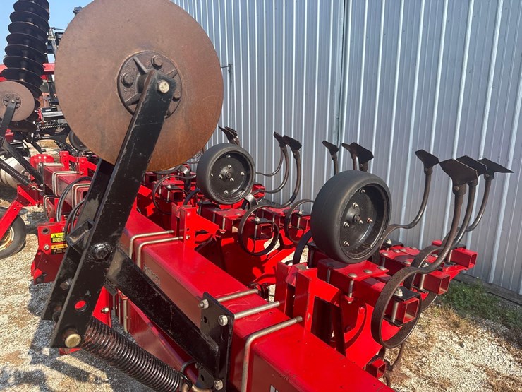 case-ih-183-image-16