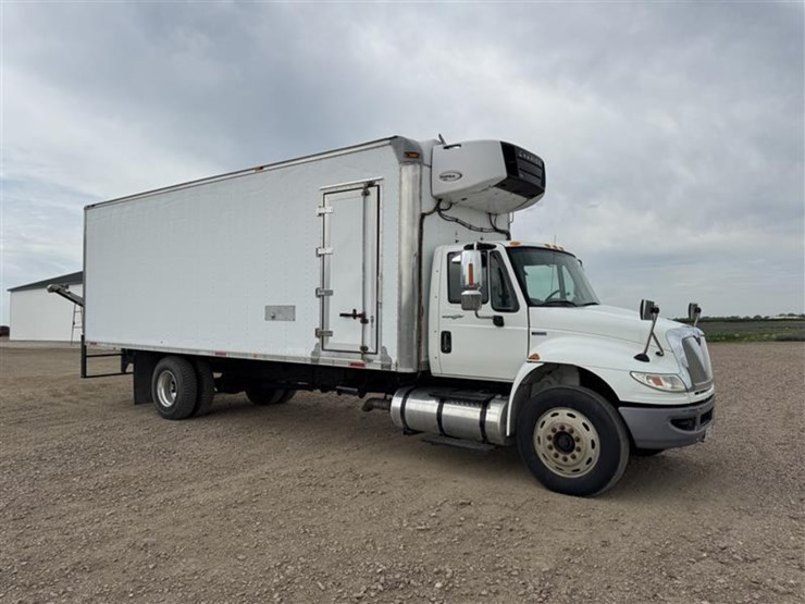 2012-international-durastar-4300-image-7