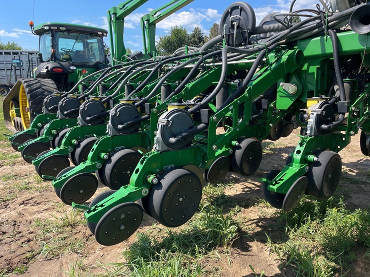 2012-john-deere-1790-image-49