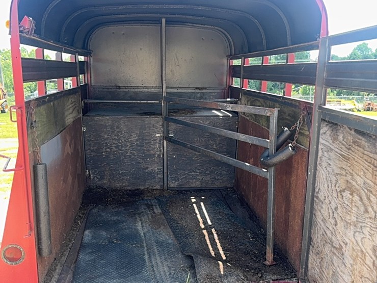 red-horse-trailer-image-7