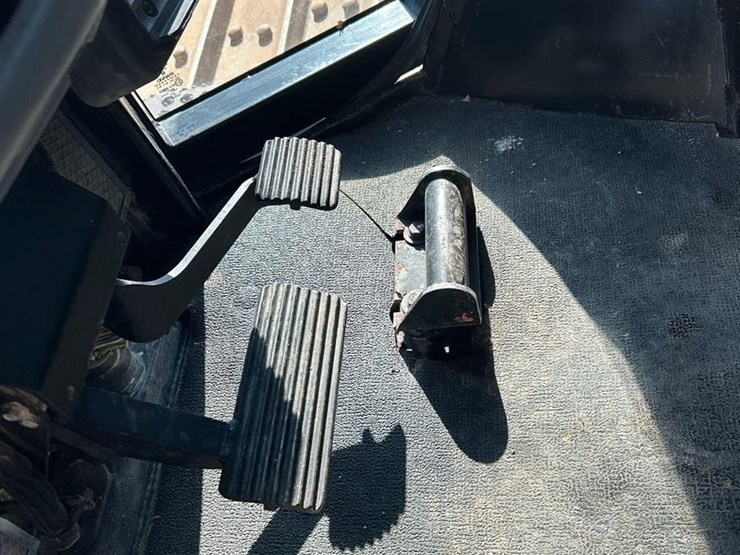 2018-caterpillar-d6n-xl-image-72