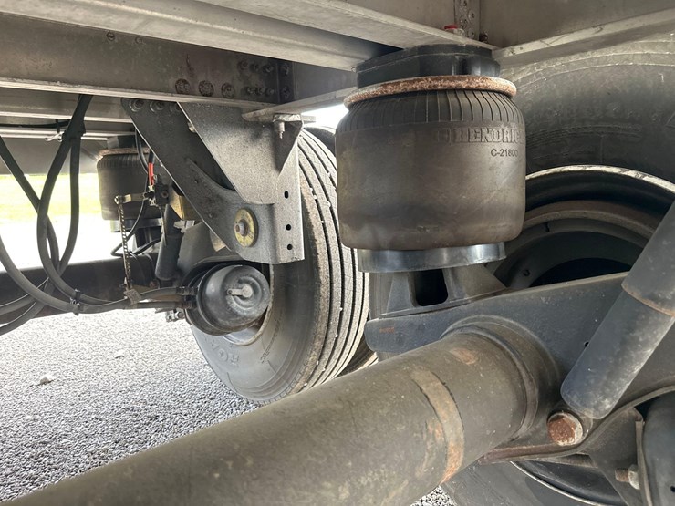 2022-40'-eby-grain-trailer-image-14