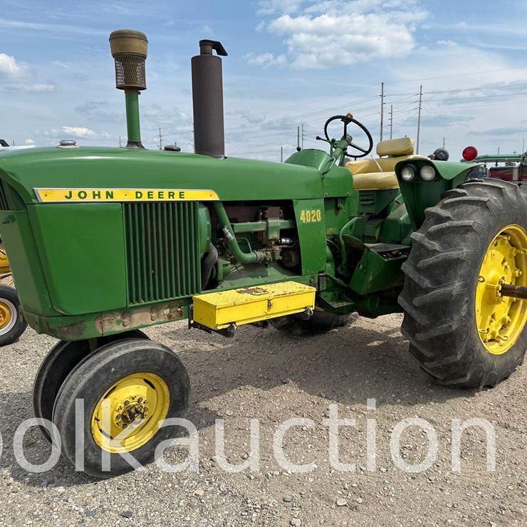 JOHN DEERE 4020
