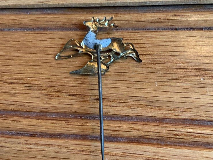 (2)-john-deere-pins-image-3