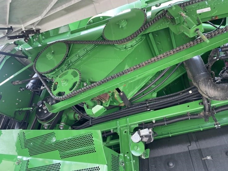 2015-john-deere-s660-image-14