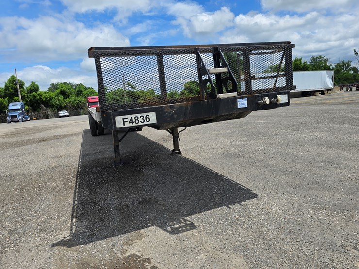 2015-great-dane-48'-x-102"-image-64