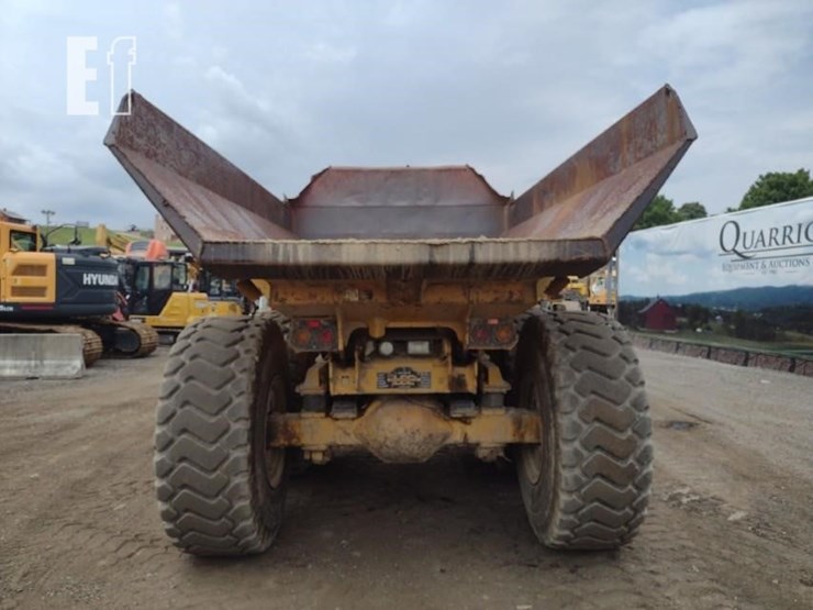 deere-300d-image-4