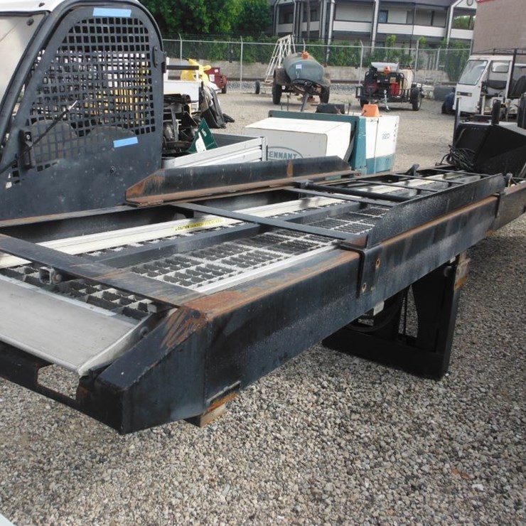 LOT#-306-DEMOUNTABLE CONCEPTS STRAIGHT TRUCK SWAP BODY SYSTEM