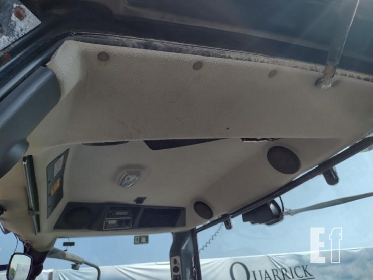 jcb-fastrac-8280-image-15