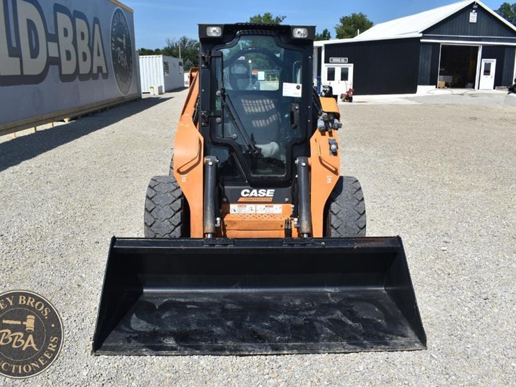 2016-case-sr240-image-24