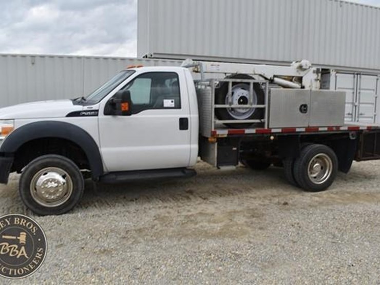 2013-ford-f550-image-6