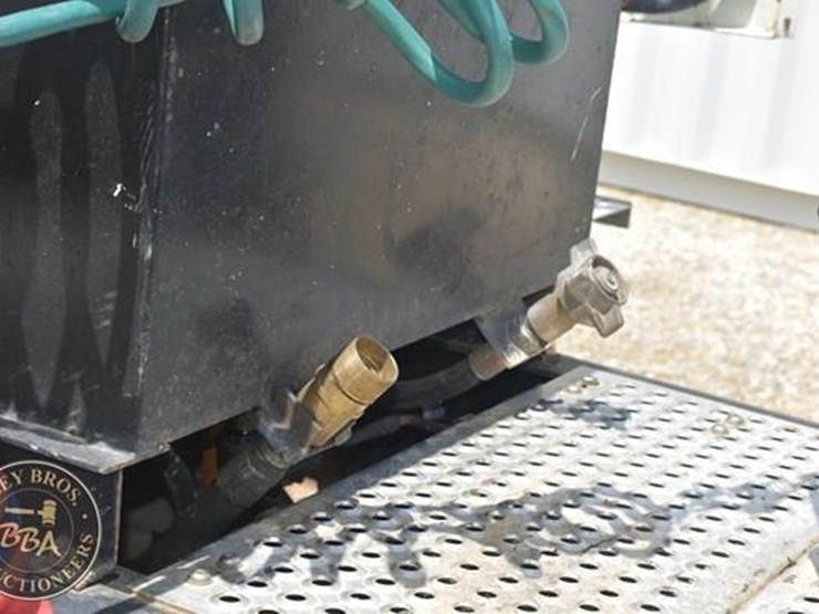 2014-international-prostar-image-26