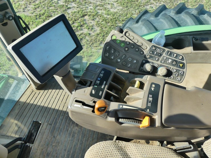 2013-john-deere-7200r-image-13