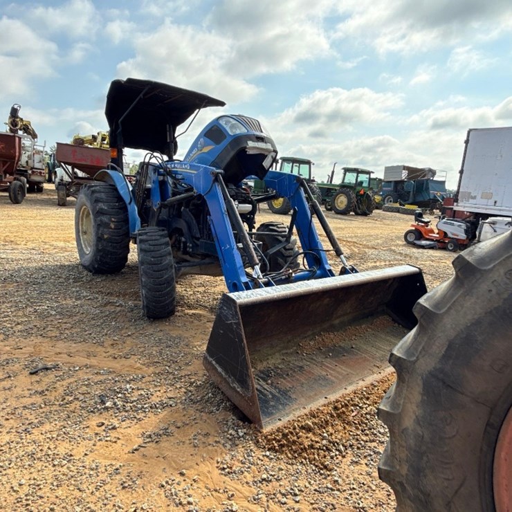 NEW HOLLAND 60
