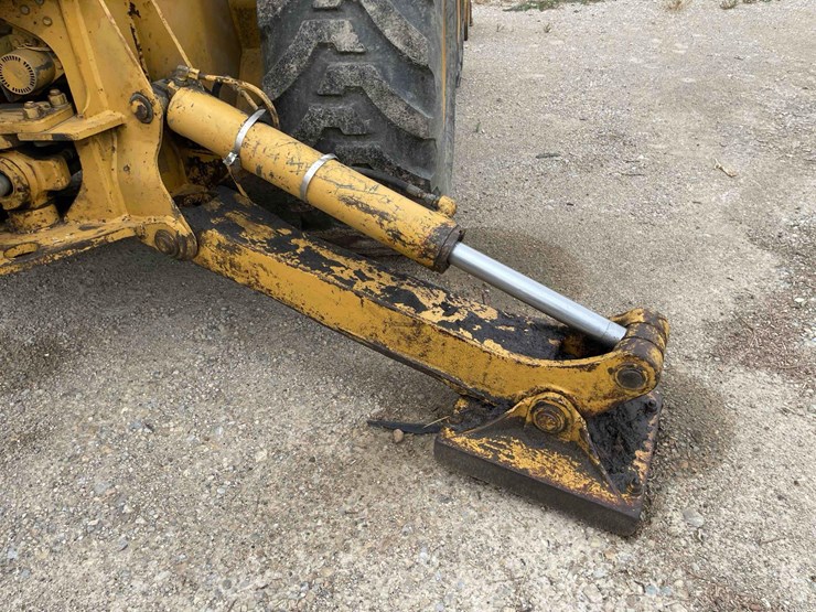 caterpillar-416b-image-27