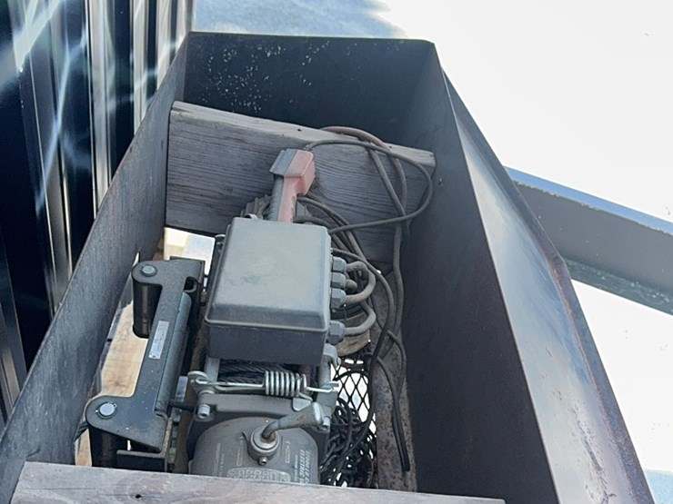 trailboss-25-ft-tilt-gooseneck-image-9