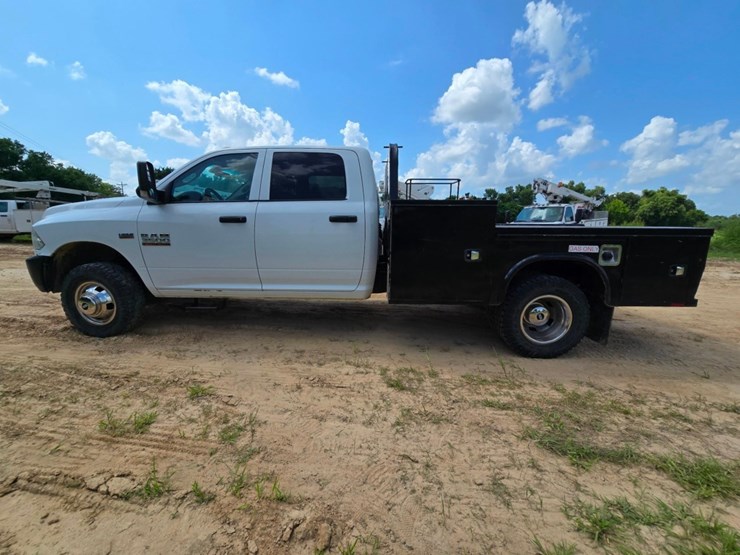 2018-utility-flatbed-image-8