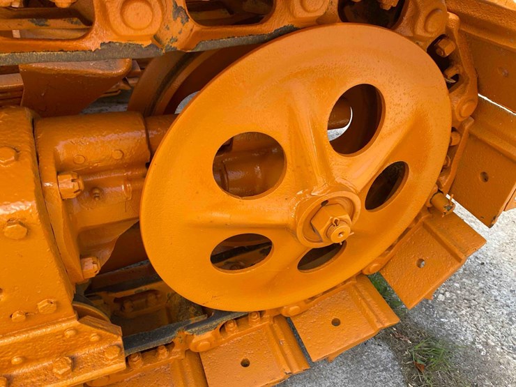 oliver-ag-6h-ag-crawler-image-23