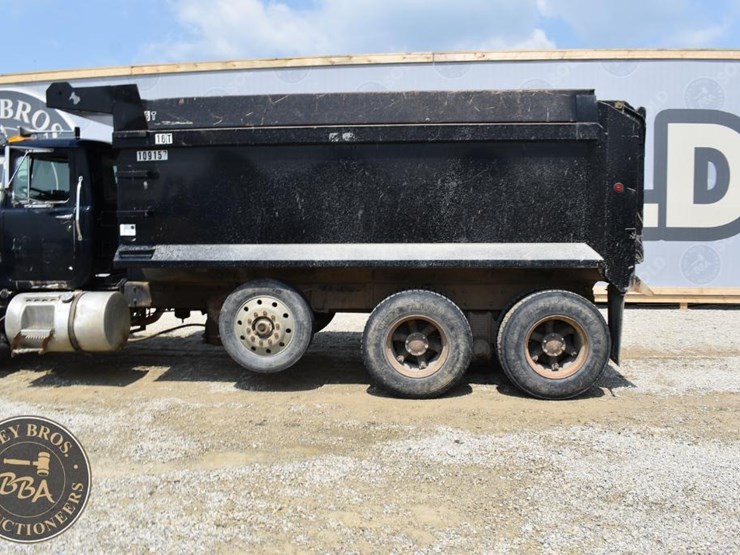 1996-mack-rd688s-image-5