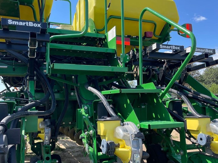 2012-john-deere-1790-image-61