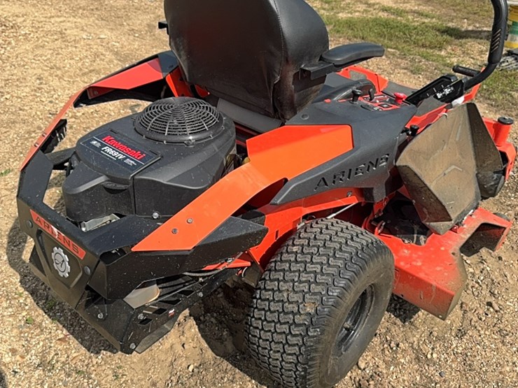 ariens-ikon-52-inch-deck-image-4