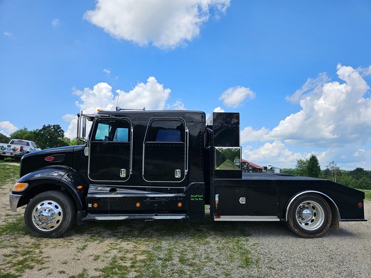 2007-peterbilt-335-image-8
