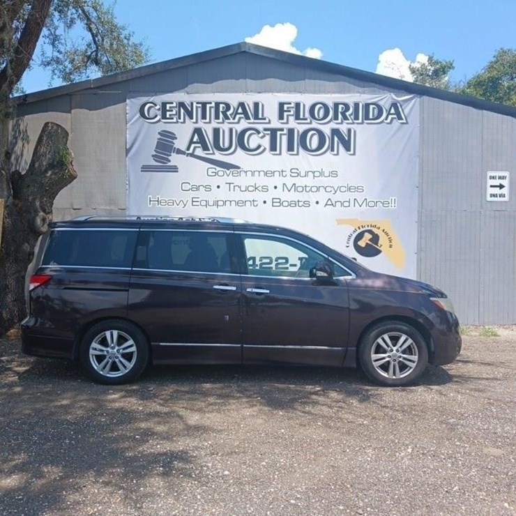 2011 NISSAN QUEST