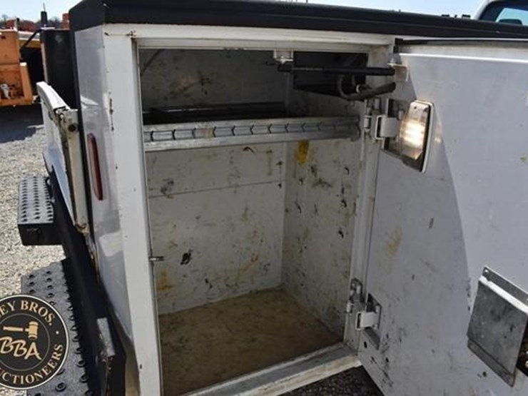 2016-ford-f550-sd-image-18