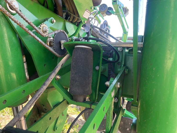 2012-john-deere-1790-image-37
