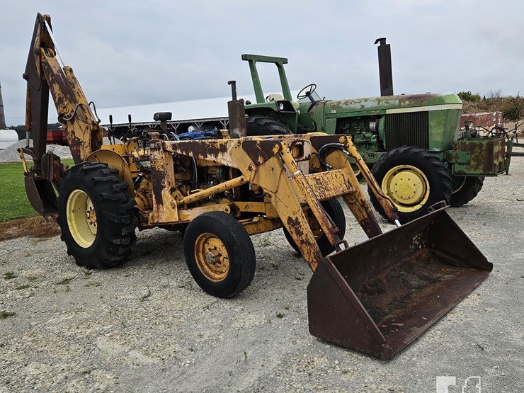 deere-e7320-wilson825-b25-image-2