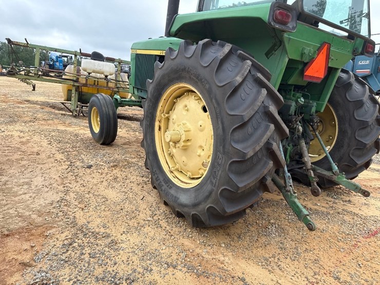 john-deere-4430-image-8