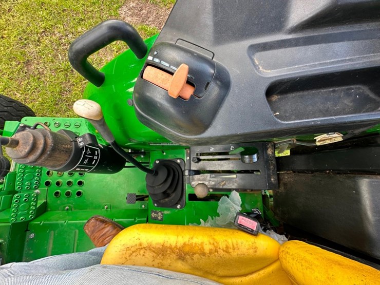 2021-john-deere-5045e-image-21