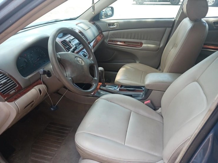2002-toyota-camry-runs/moves-le-v6-image-5