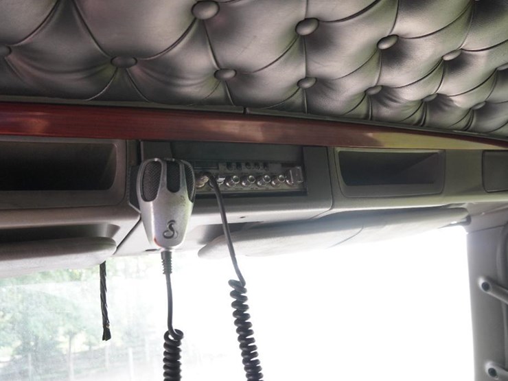 2007-kenworth-t800-image-32