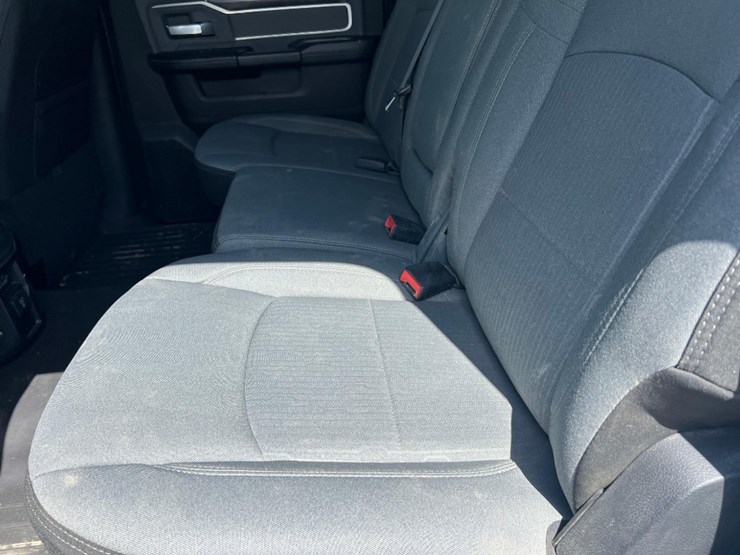 2022-dodge-2500-image-44