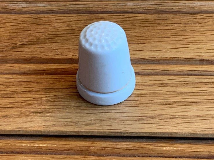 (2)-john-deere-thimble-+-toothpick-image-3