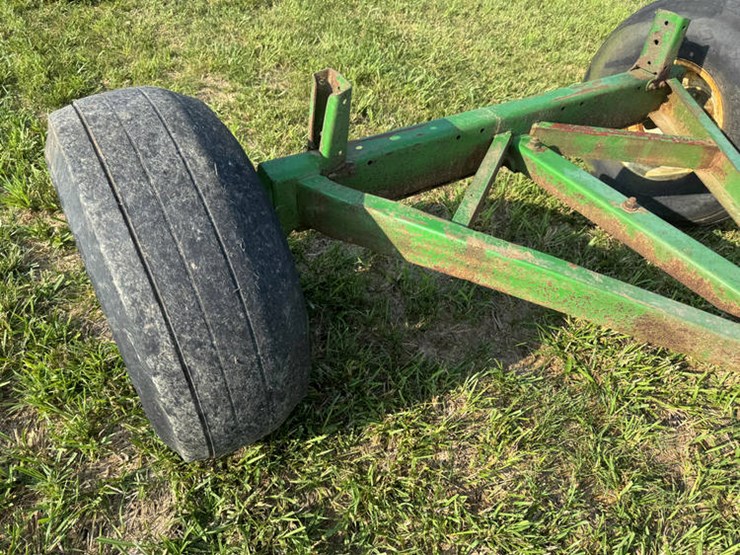 john-deere-1065-image-4