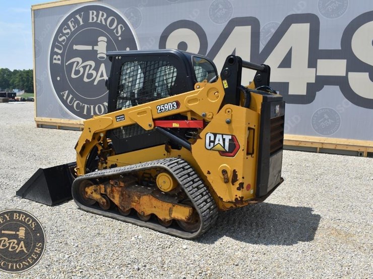 2021-caterpillar-262d3-image-6