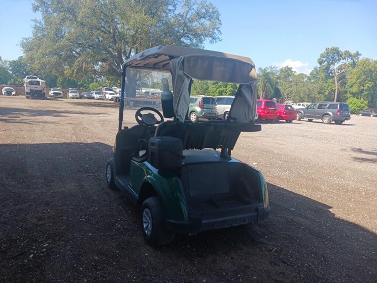 2020-elec-golfcart-runs/moves-w/charger-image-5