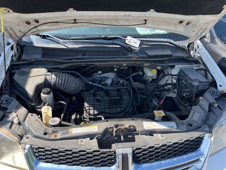 2012-dodge-grand-caravan-image-19