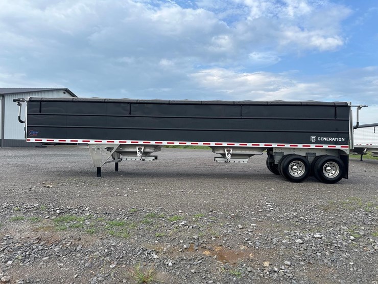 2022-40'-eby-grain-trailer-image-4