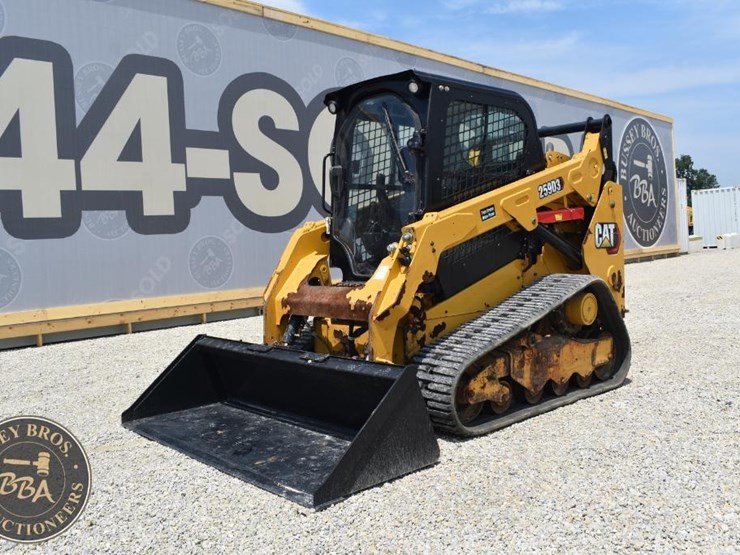 2021-caterpillar-262d3-image-19