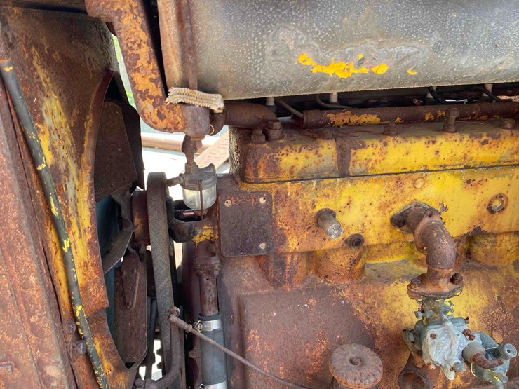 caterpillar-15-ag-crawler-tractor-image-12