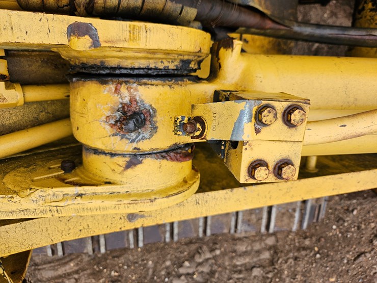 1984-caterpillar-973-image-54