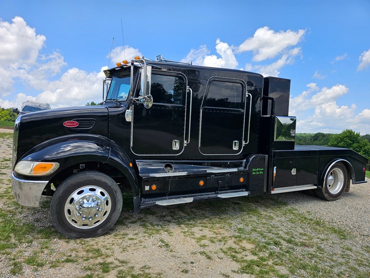2007-peterbilt-335-image-5
