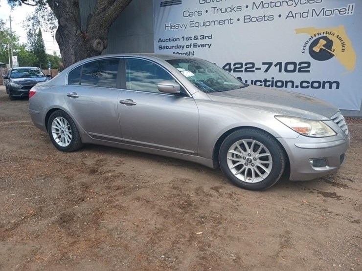 2009-hyundai-genesis-runs/moves-3.8l-v6-image-2