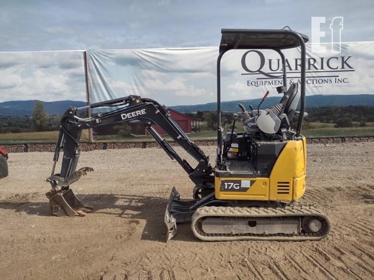 2022-deere-17g-image-1