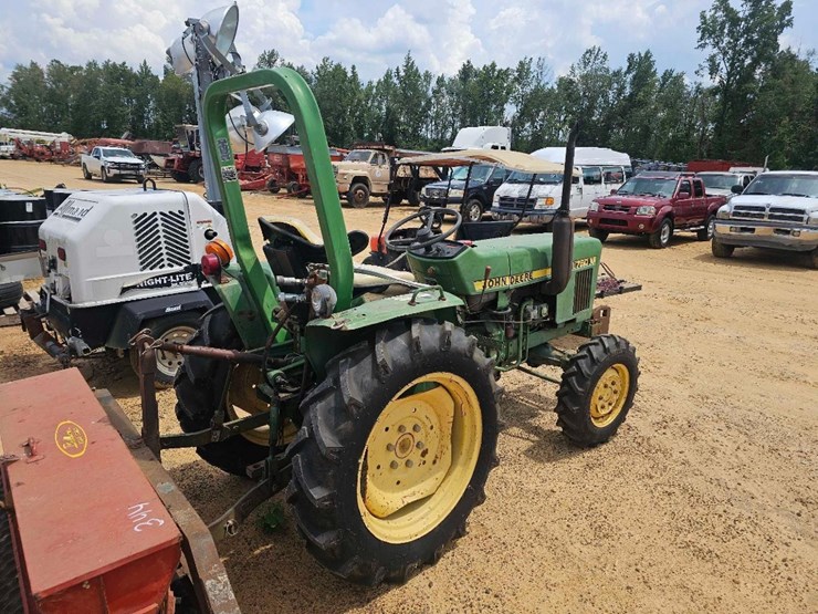 john-deere-750-image-4