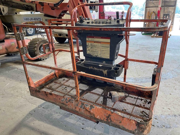 2007-jlg-450aj-series-ii-manlift-image-4
